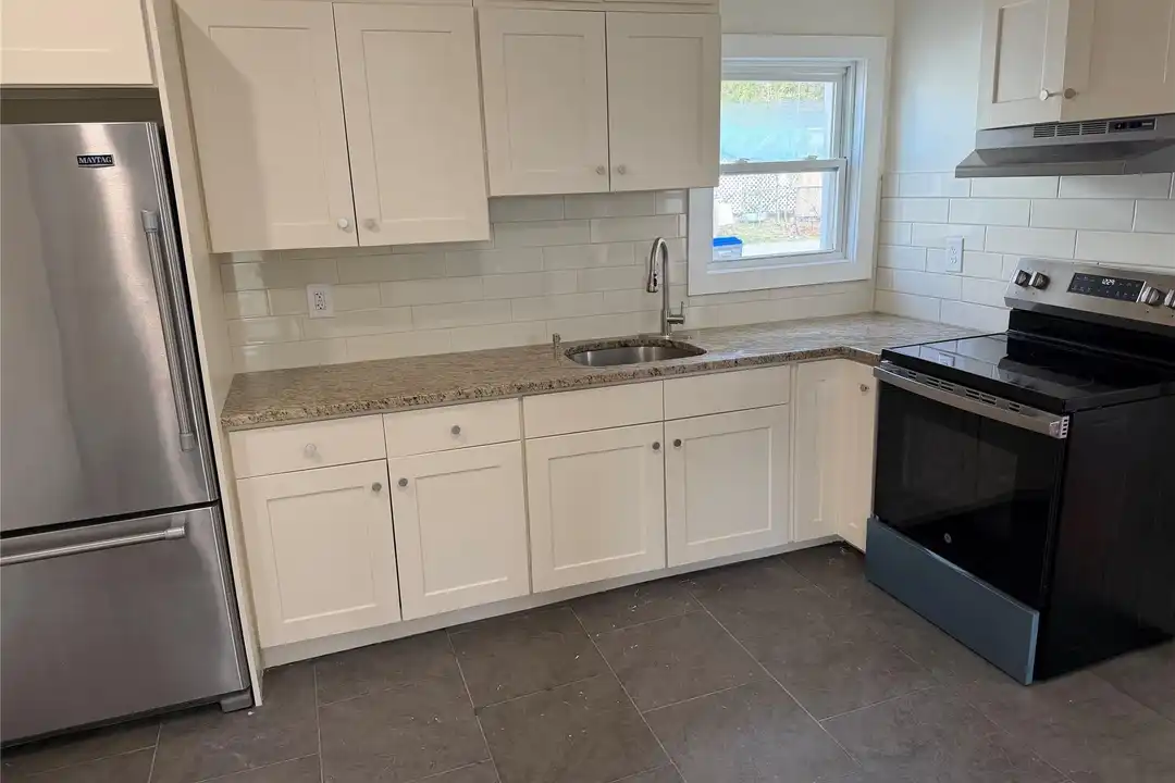 155 N Clinton St #1 – photo 1