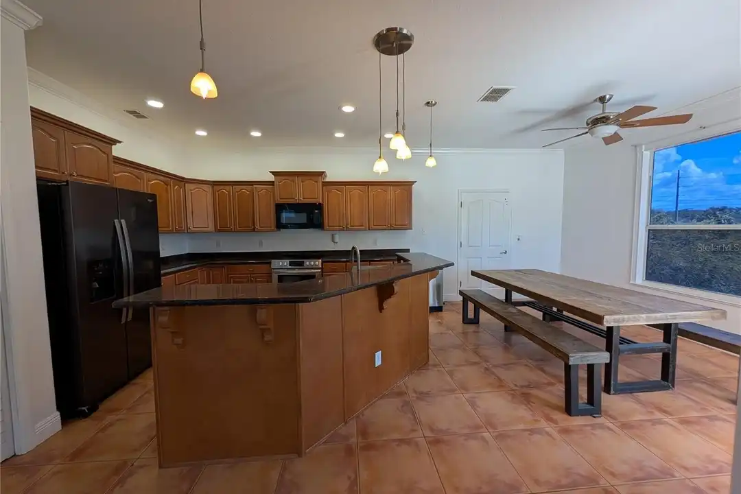 7436 Islander Ln - View 6