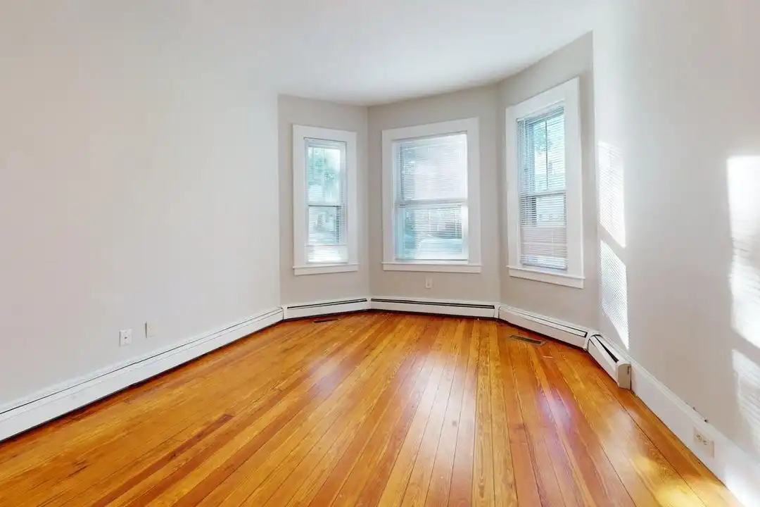 677 Bennington St unit 1 – photo 1