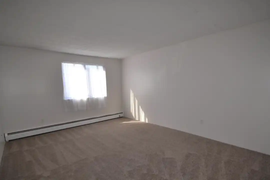 545 Calef Rd unit 1 - View 5