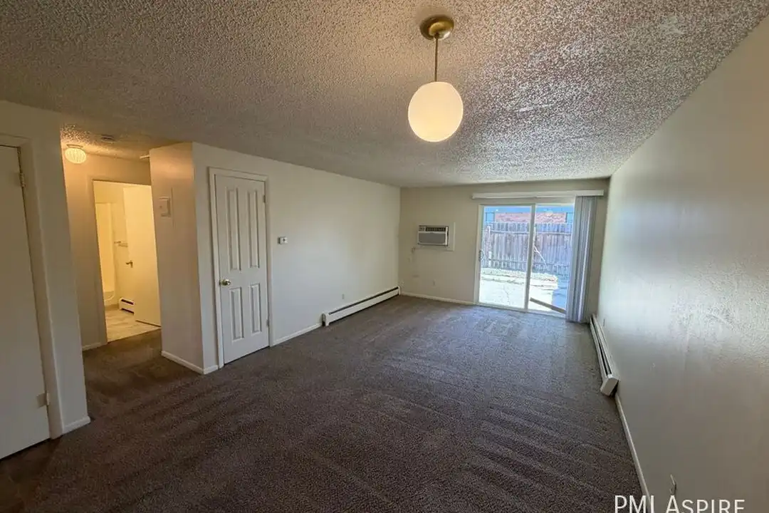 Apartment in Loveland - More