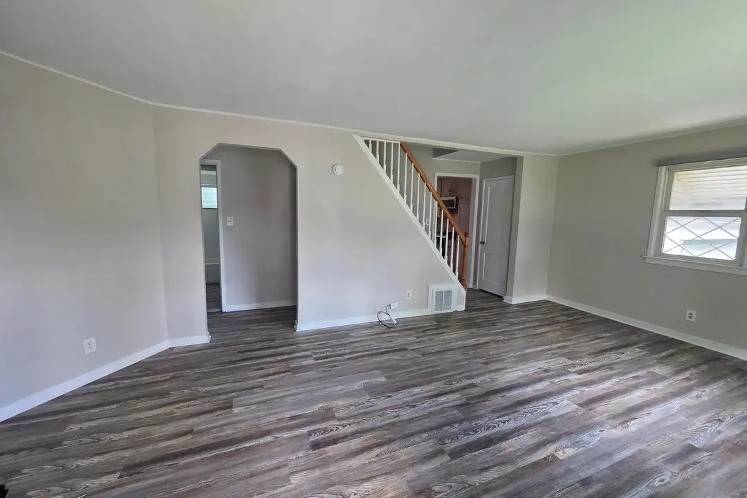 27 Koehler Dr - View 6