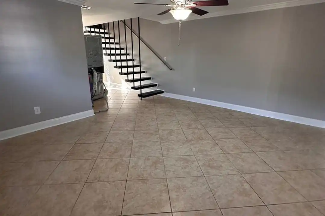 Apartment in Metairie - View 3