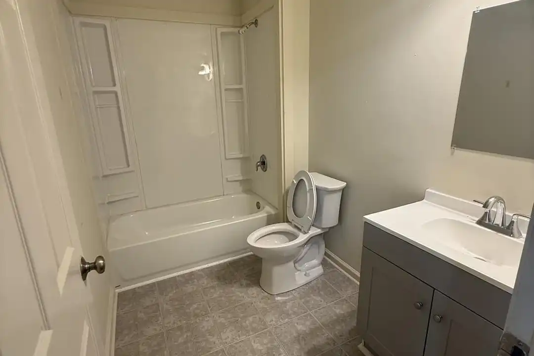 202 S Sampson Ave - View 5