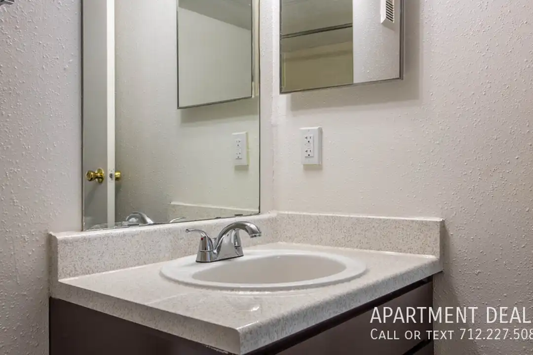 4106 Vista Rd - View 6