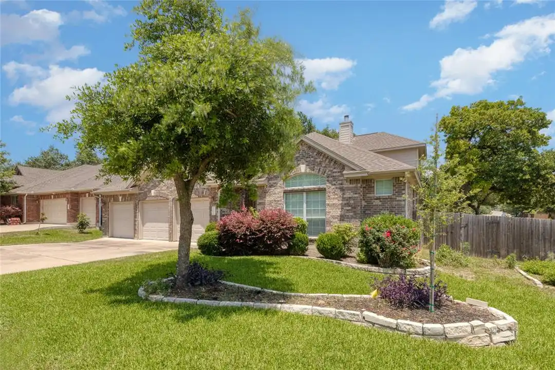 9700 Spanish Wells Dr - View 2