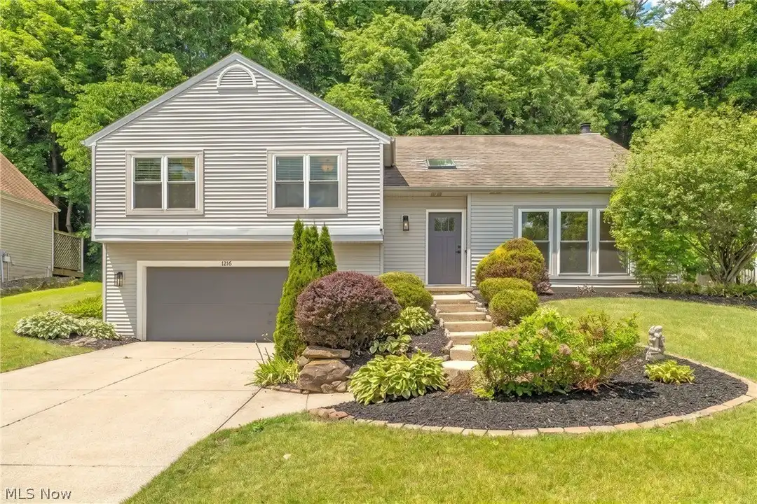 1216 Waldo Way – photo 1
