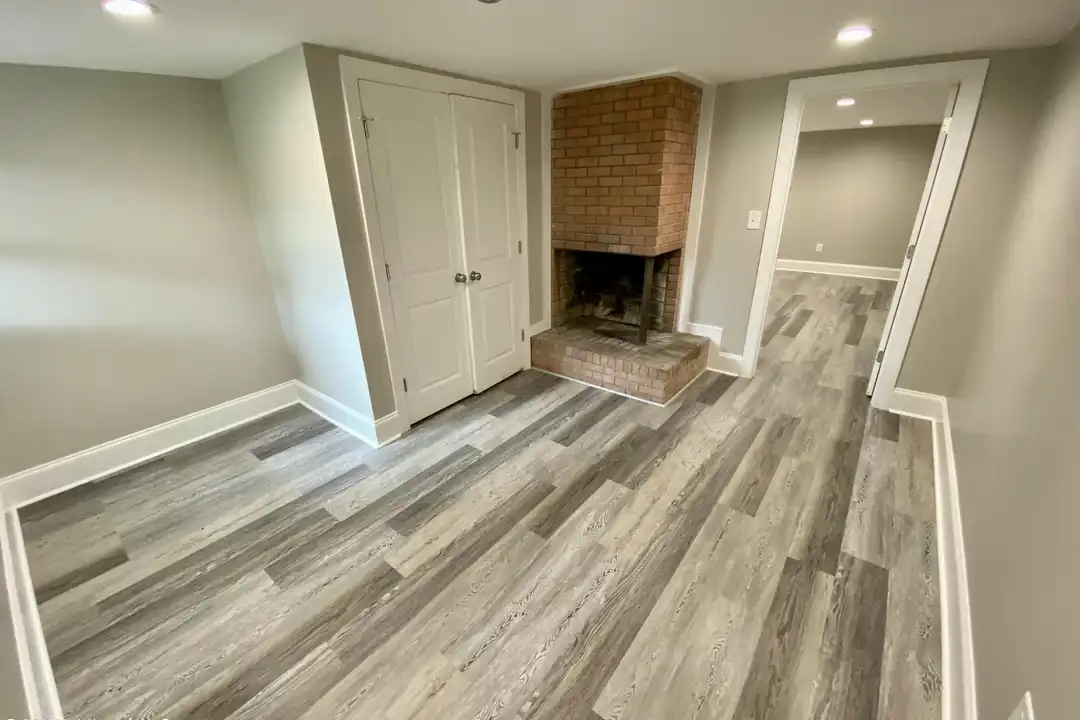 House in Greenville - View 2