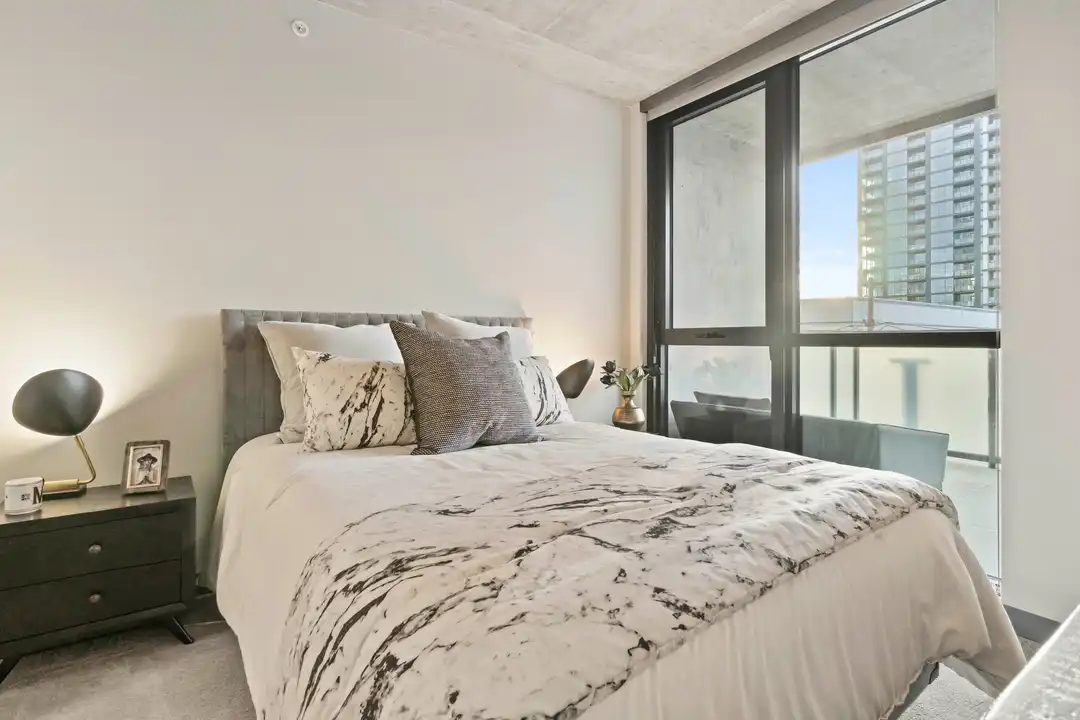 1389 W Randolph St - View 5
