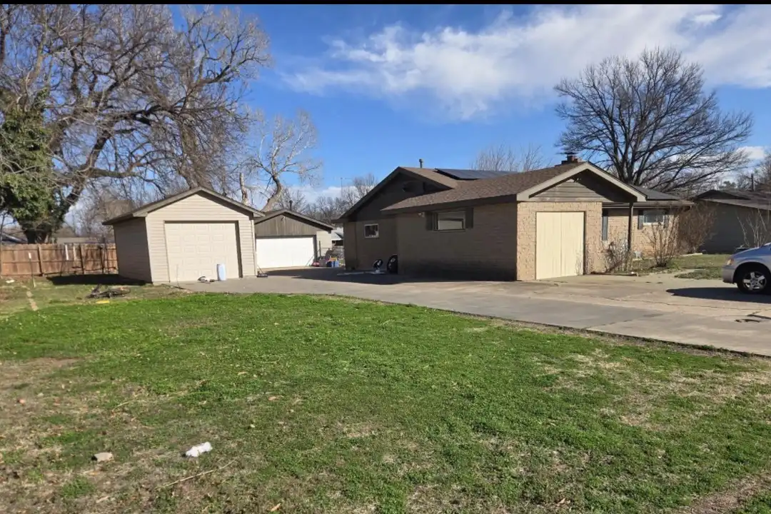 113 Stull Ct - View 2