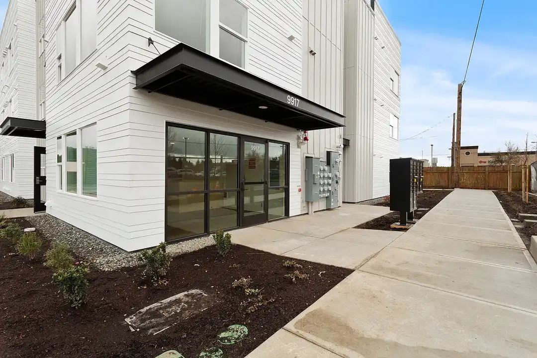 NW 99 Apartments - View 3