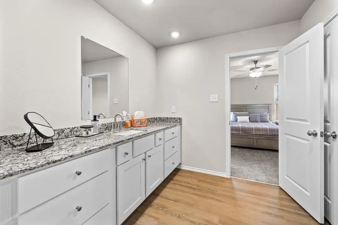 2505 S County Rd - View 4