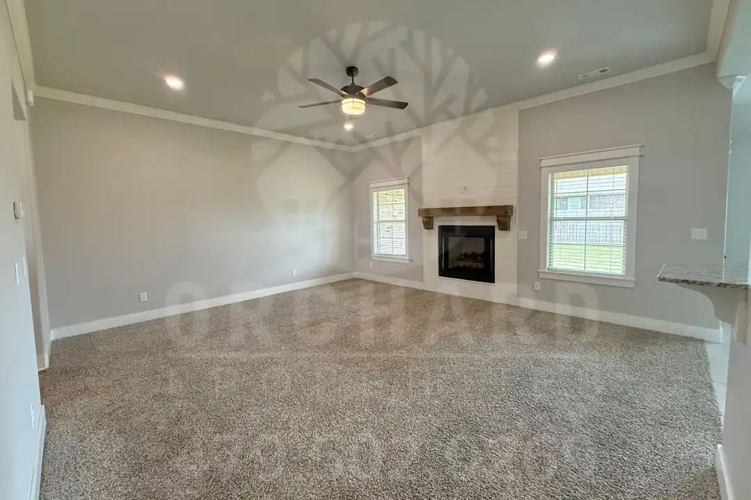 927 Fair Oaks St - View 2