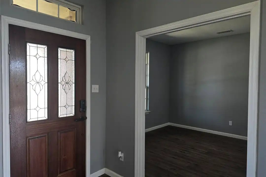 5210 Benton Dr - View 4