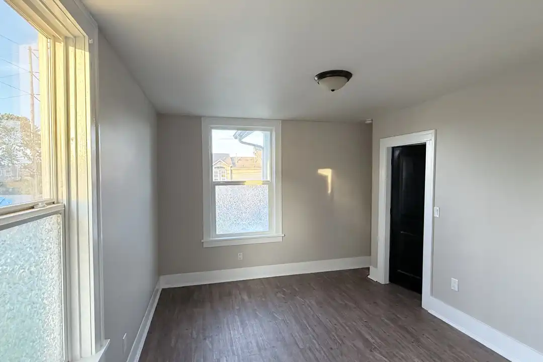 906 E Marine View Dr unit #1 - View 3