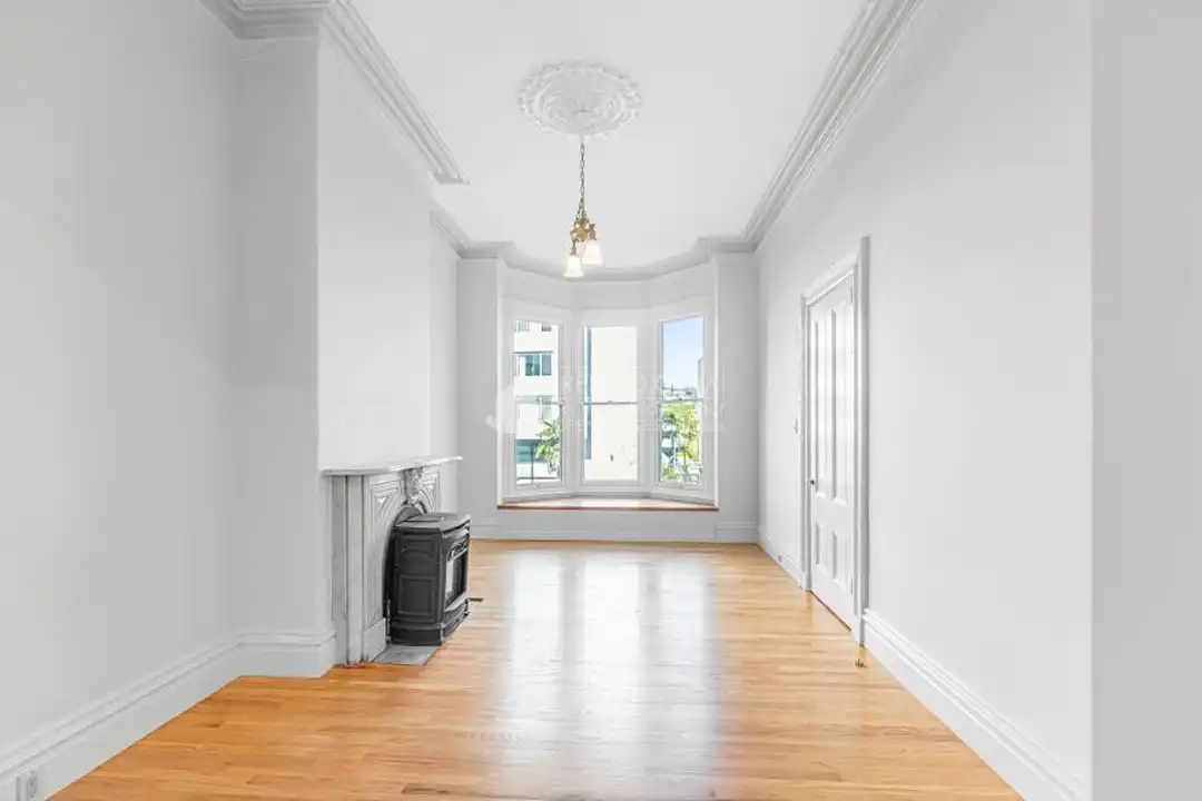 569 Capp St - View 6