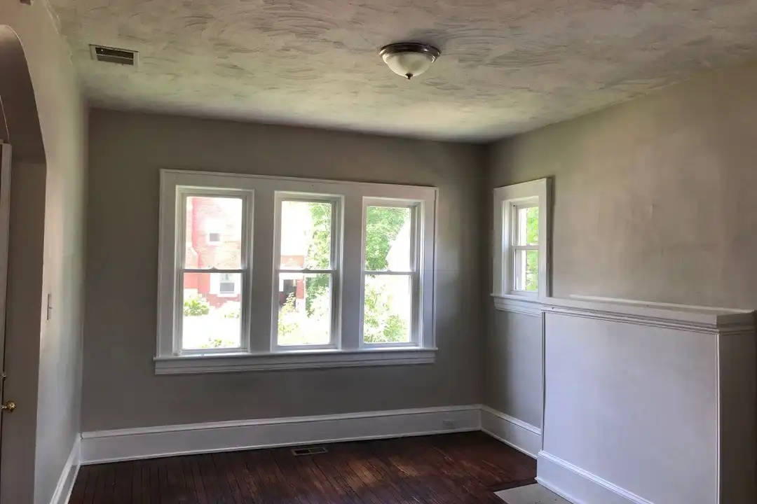 837 30th St NW – photo 1