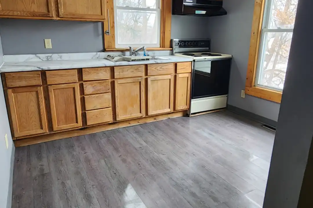 1431 Scoville Ave SW unit The upstairs unit – photo 1