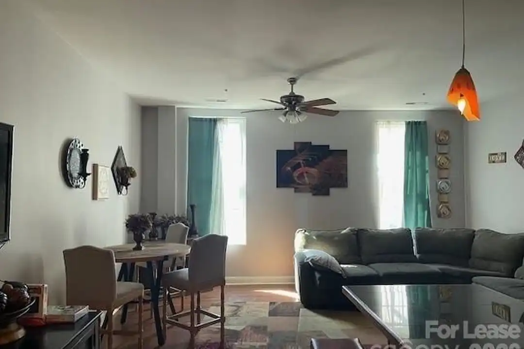 141 W Main Ave - More