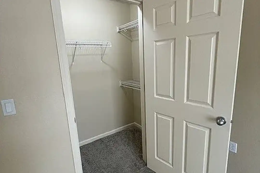 Aspen Highlands Apartments – photo 1