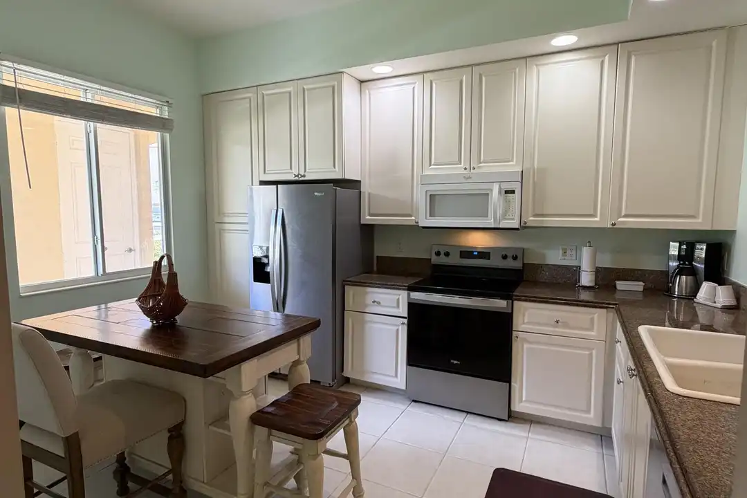 38 Harbour Isle Dr E unit 106 - View 4