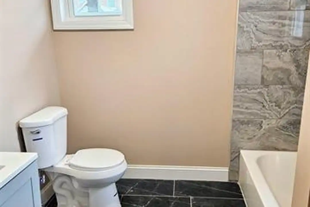 318 75th St unit 1 DUPLEX - View 5