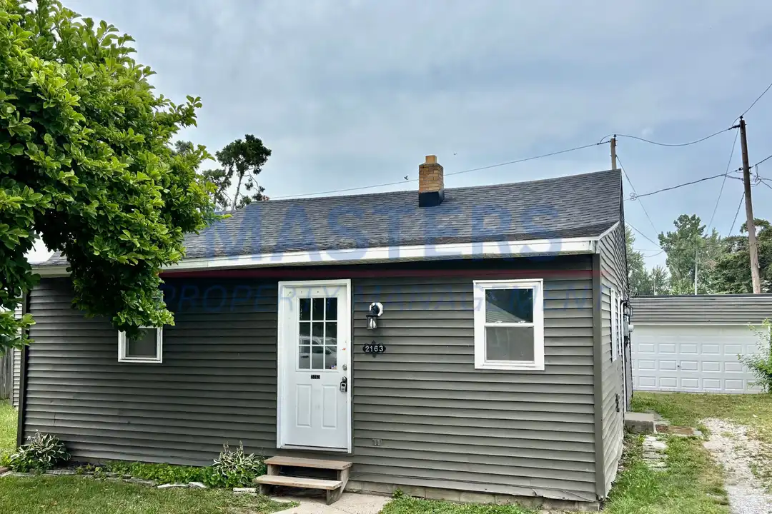 2163 Hoops Dr – photo 1