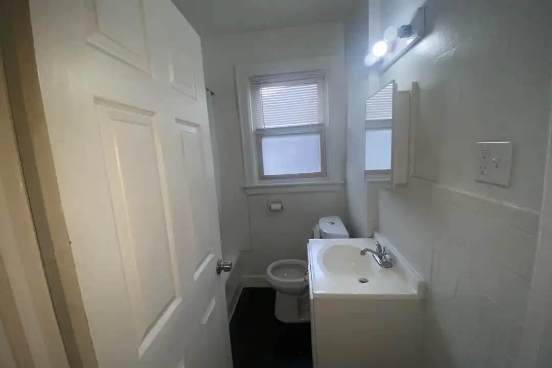 3831 Waverly St unit 2 - View 5