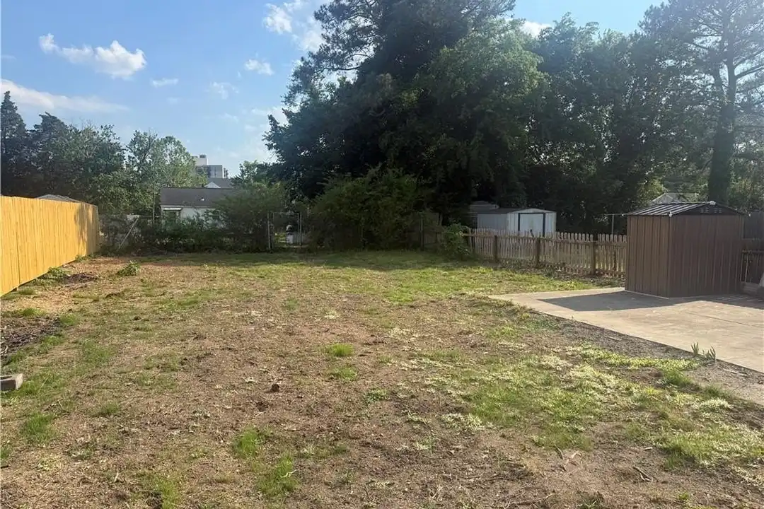 739 Waukesha Ave - View 3