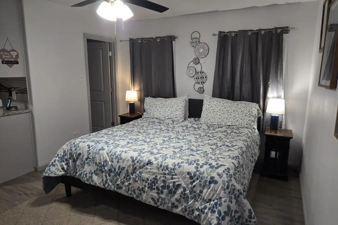 3809 36th St #A – photo 1