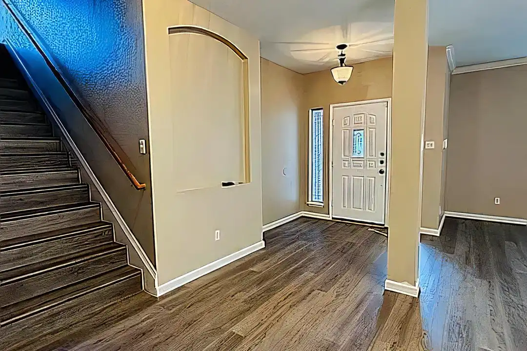 House in Elgin - View 5