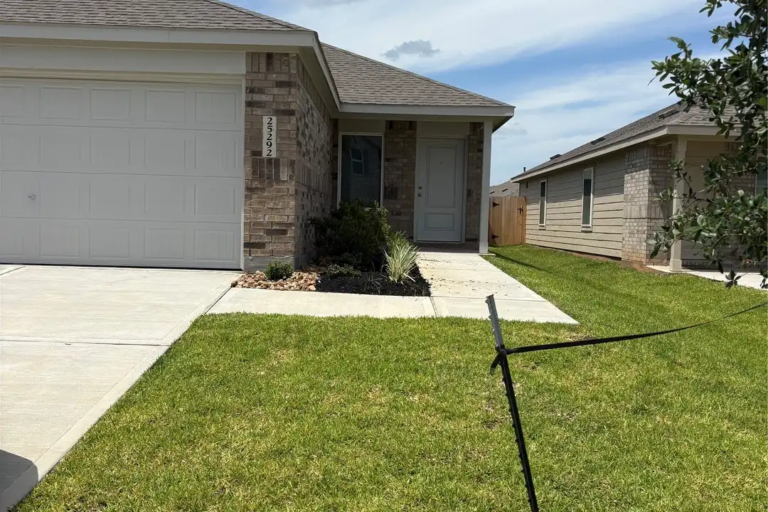 25292 Leather Leaf Ct - View 3