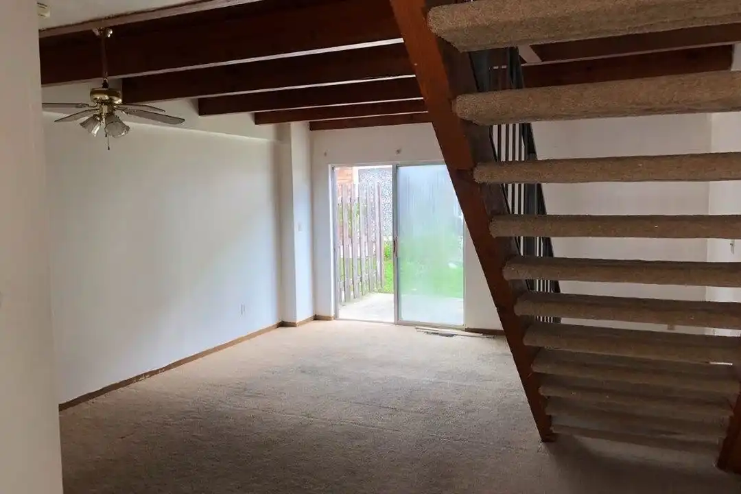 1132 E John St unit 2 – photo 1 of 6
