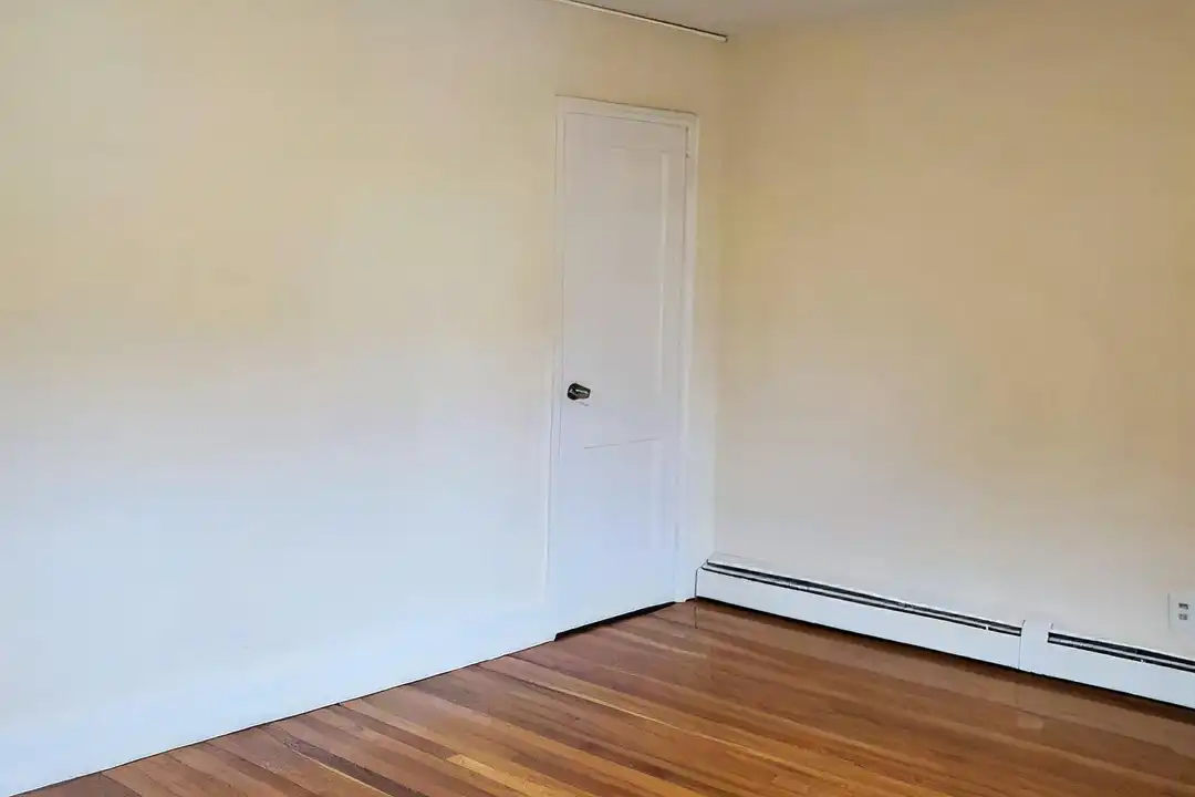 15 Victory Rd - View 5