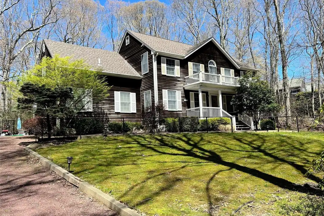 112 Laurel Valley Dr – photo 1 of 17