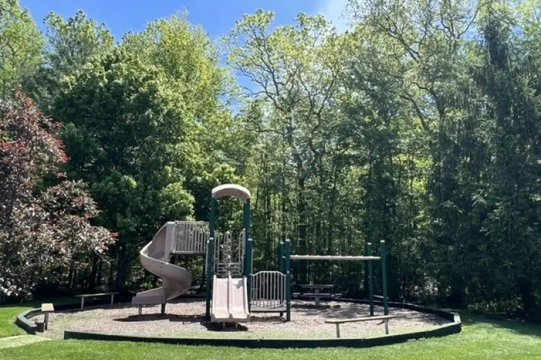 14 Lagoon Way - View 4