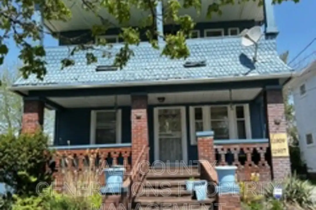 11909 Continental Ave – photo 1