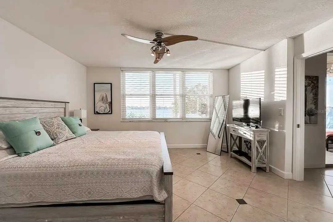 7920 Sun Island Dr S #102 - View 5