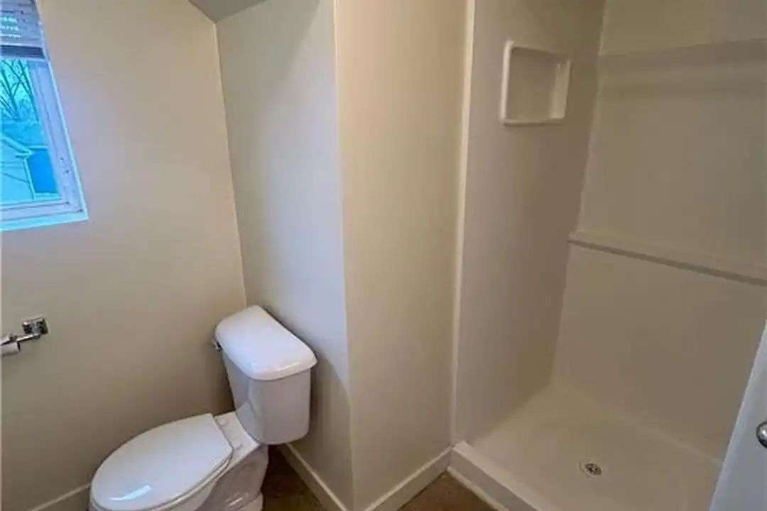 32 Yale Ave #3 - View 6