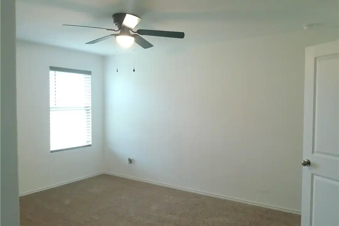 7705 Wonder Woman Dr - View 5