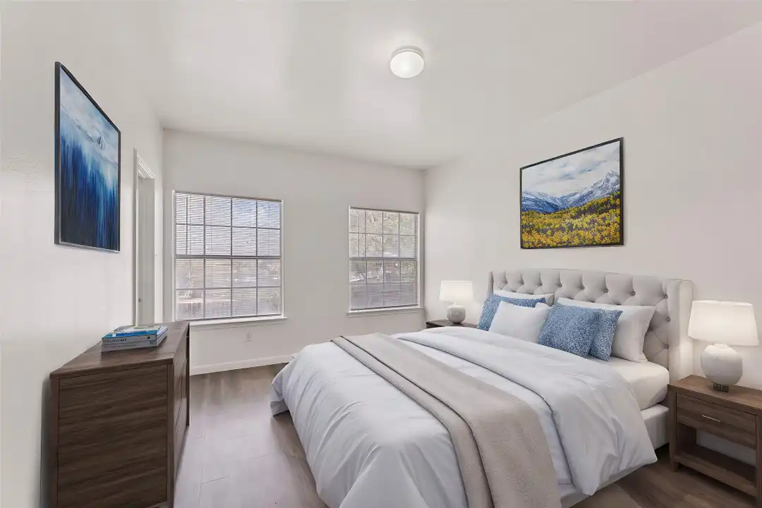 2302 S Bagdad Rd unit A - View 5