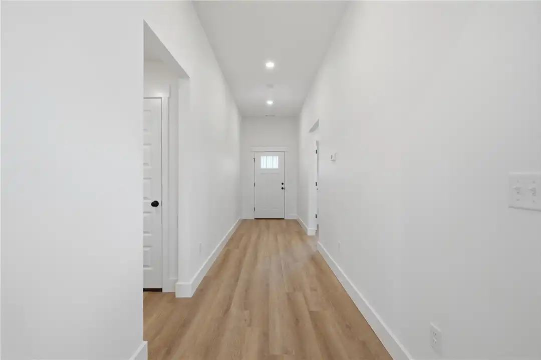 5071 Vista Ave - View 4