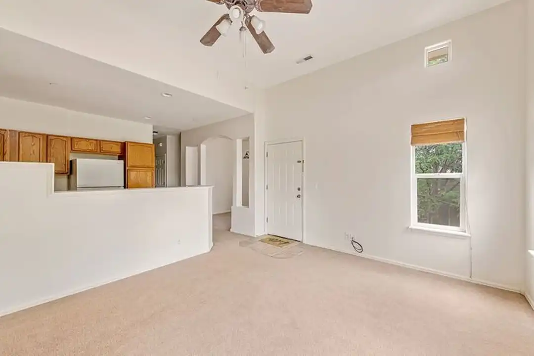 2485 Fountainhead Blvd unit Unit F-11 - More