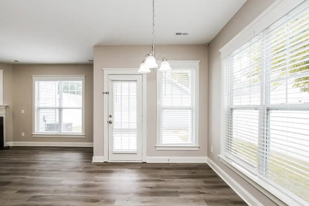 8116 Bud Henderson Rd - More