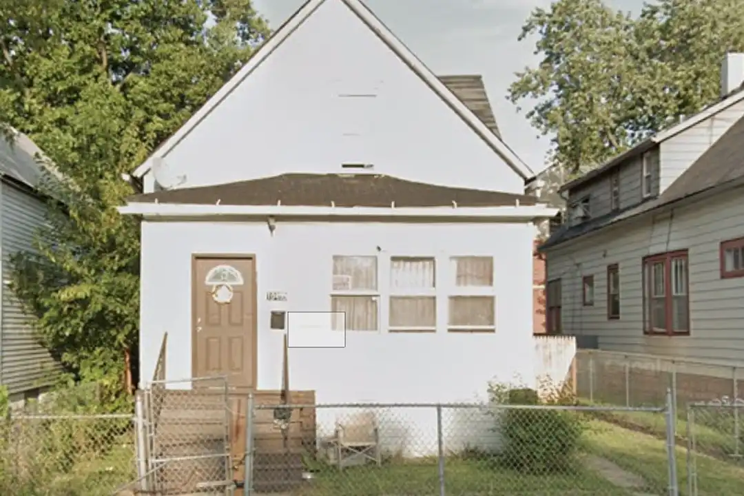 10453 S Wabash Ave – photo 1