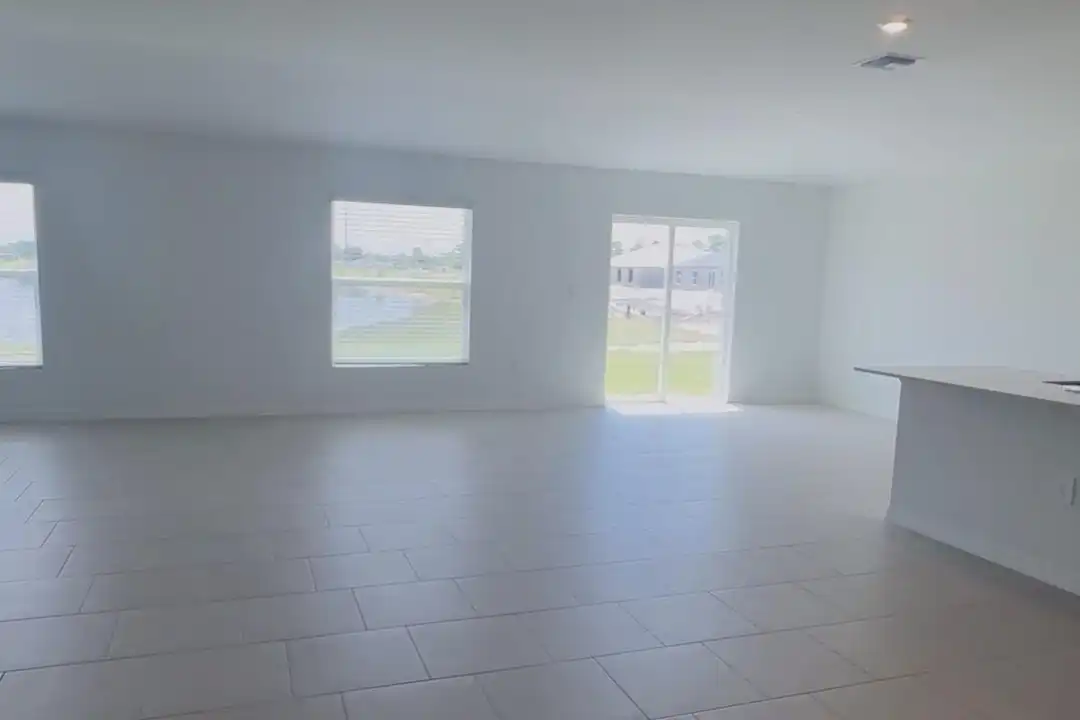17124 Pompeii Wy - View 5