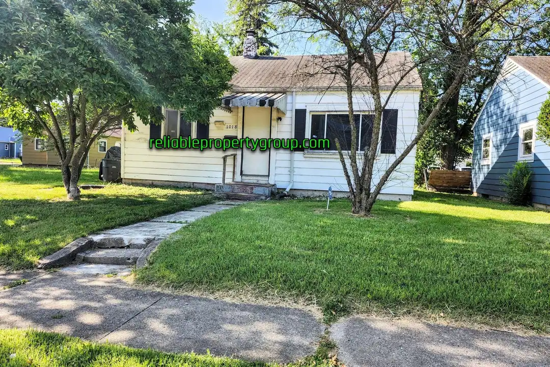 1018 Baxter St – photo 1
