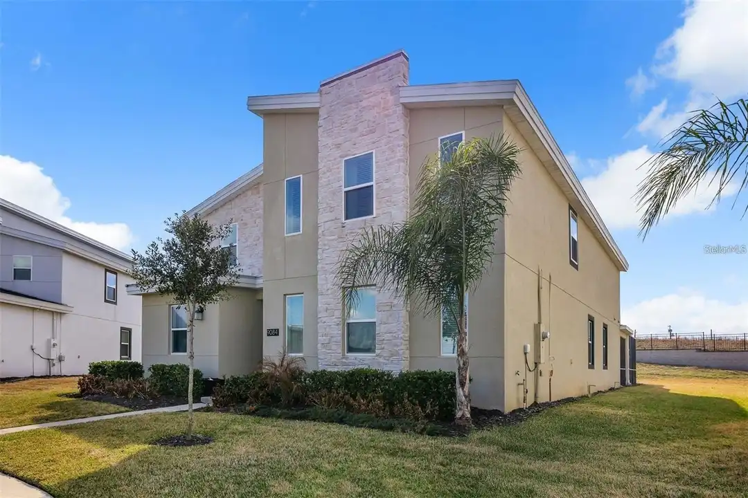 House in Davenport - View 5