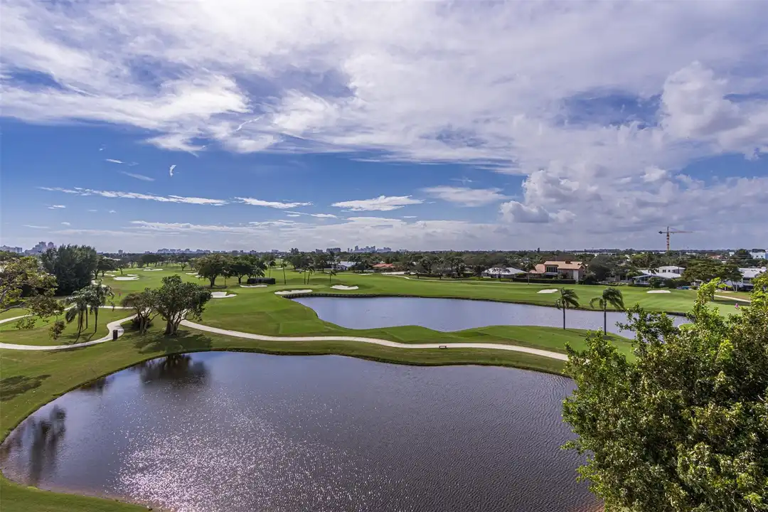 2500 NE 48th Ln unit 609 - View 5