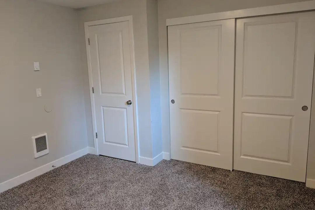 613 NW 9th Ave unit 613 - More